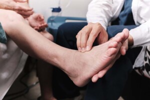 What are the Business Structure Options for Solo Podiatrists in California?