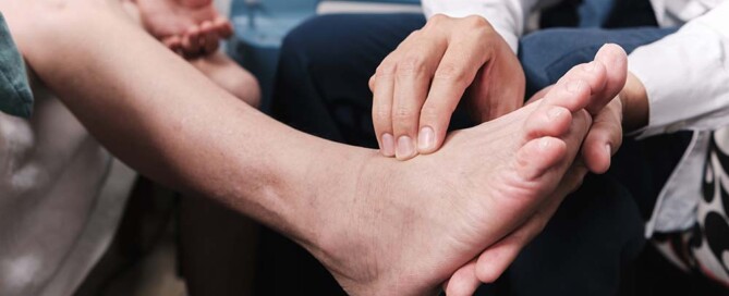 What are the Business Structure Options for Solo Podiatrists in California?