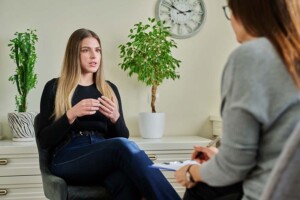 What are the Business Structure Options for Solo Licensed Professional Clinical Counselors in California?